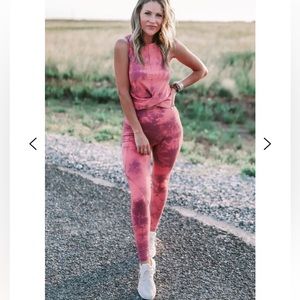 NWT | Color Me Coral Leggings